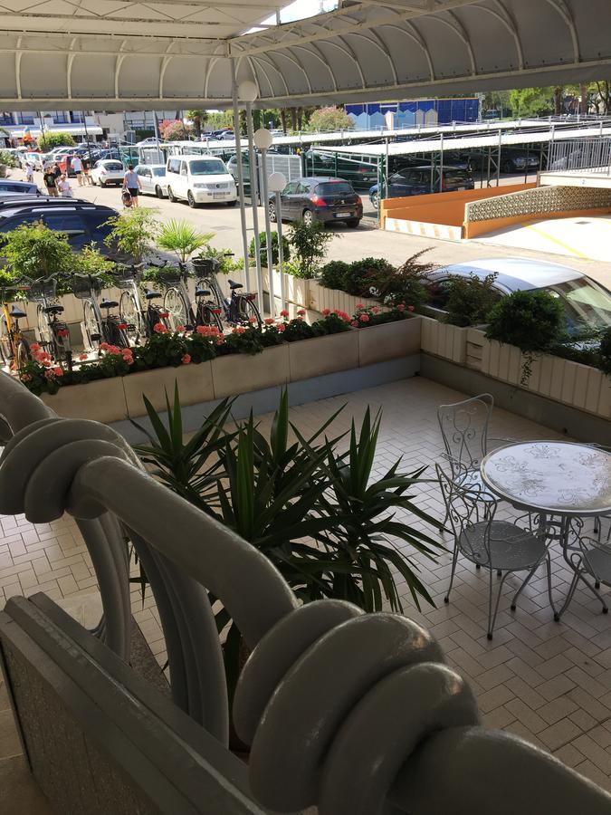 Residence Moresco Lido di Jesolo Exterior photo